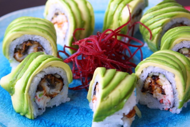 Eel_and_avocado_roll